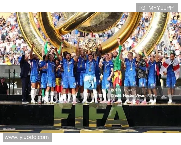 足球世达3号球星是谁揭秘他的成就与传奇故事 足球世达3号球星是谁揭秘他的成就与传奇故事