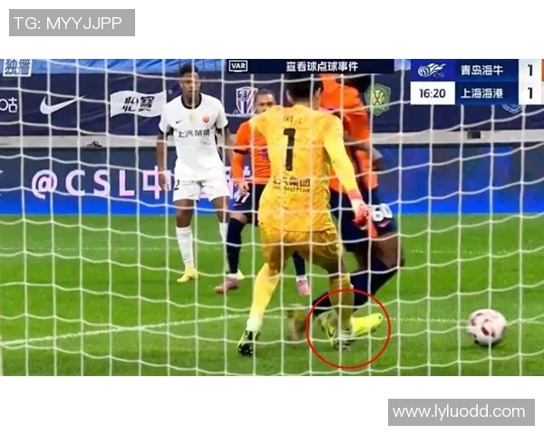 足球场惊现晕倒事件 球星突发健康问题引发广泛关注